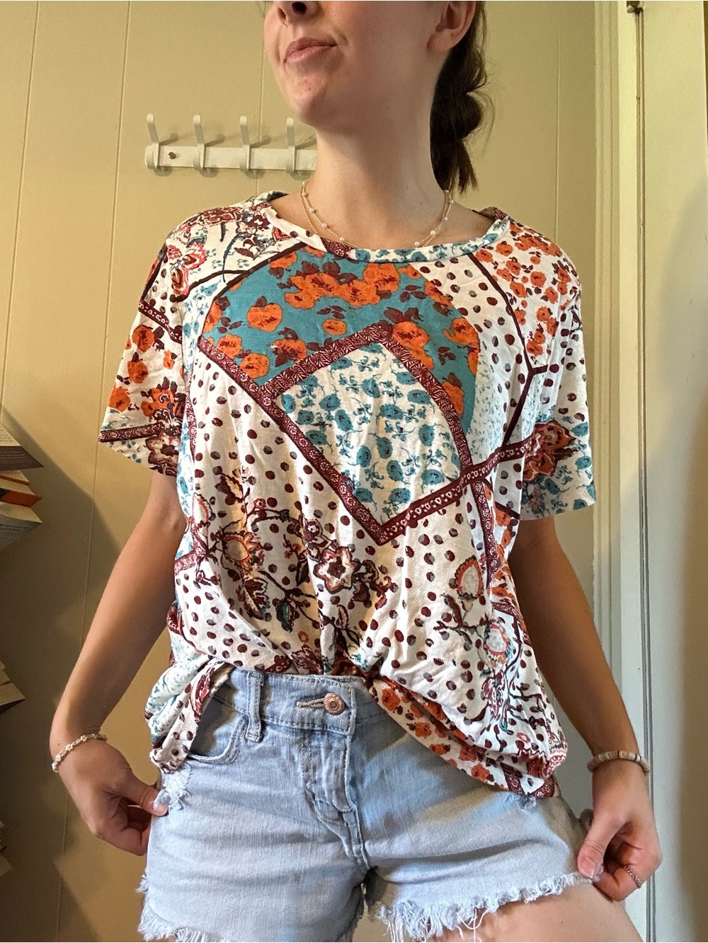 24/7 Comfort Apparel 1X White Multi Floral Patchwork Short Sleeve Tee